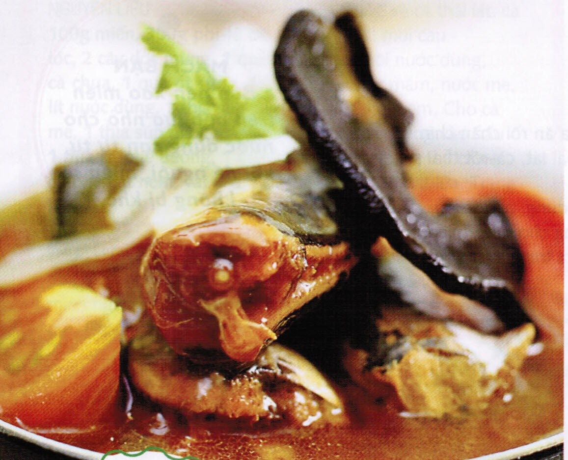 Cá Hồi Nấu Tai Chua